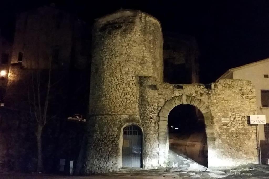 Casa In Antico Borgo Medievale A Tarano Ri, Via Giacomo Leopardi, 15 빌라 외부 사진